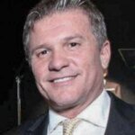Mendonça vota para manter prisão de pai de Vorcaro; Gilmar pede vista