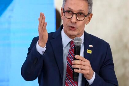 PGR denuncia Zema por calúnia contra Gilmar Mendes