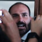 PGR pede ao Supremo condenação de Eduardo Bolsonaro por coação