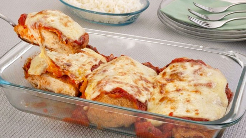 Parmegiana prática e econômica: veja receita com poucos ingredientes