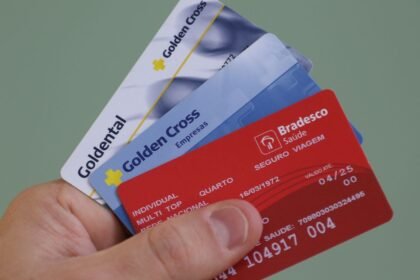Planos de saúde coletivos têm reajuste médio de 9,9%, mostra ANS