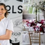 Montagem de duas fotos. Mulher branca, cabelo cacheado preso com uniforme de chef de cozinha. Na segunda foto, uma mesa decorada com flores e cadeiras de gala.