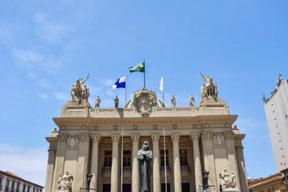 RJ: projeto prevê uso de banheiros neutros para pessoas trans