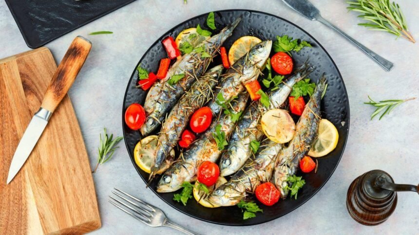 Rica em ômega-3 e proteínas, a sardinha pode ser usada em receitas rápidas, econômicas e nutritivas