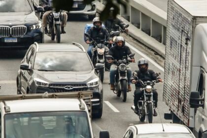 Trabalhadores por conta própria têm as maiores jornadas no país