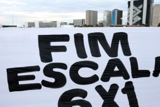 Vereadores fazem “protocolaço” de projetos pelo fim da escala 6x1