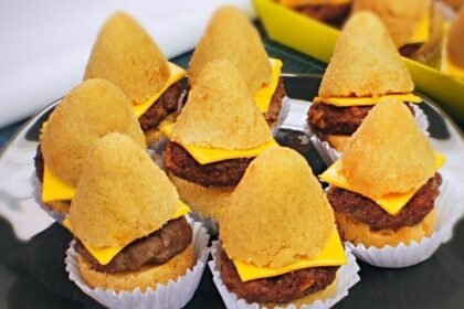Você teria coragem? 5 sabores de coxinha diferentes que viralizaram