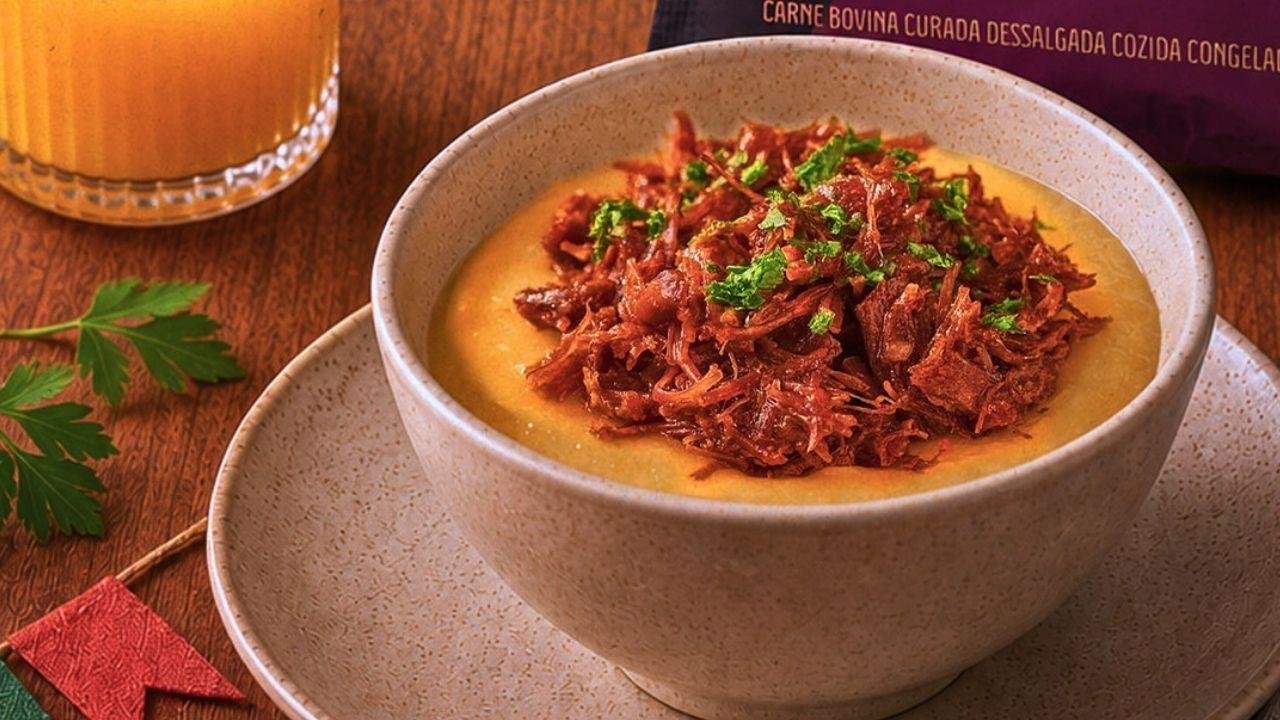 4 receitas juninas com carne desfiada para fazer sucesso no arraiá