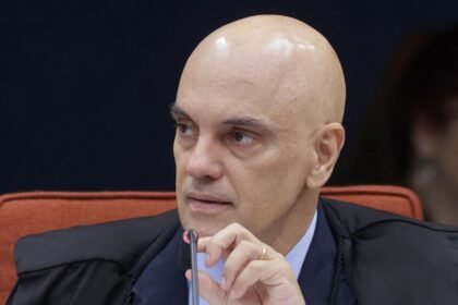 AGU vai pedir para atuar em processo contra Moraes nos EUA