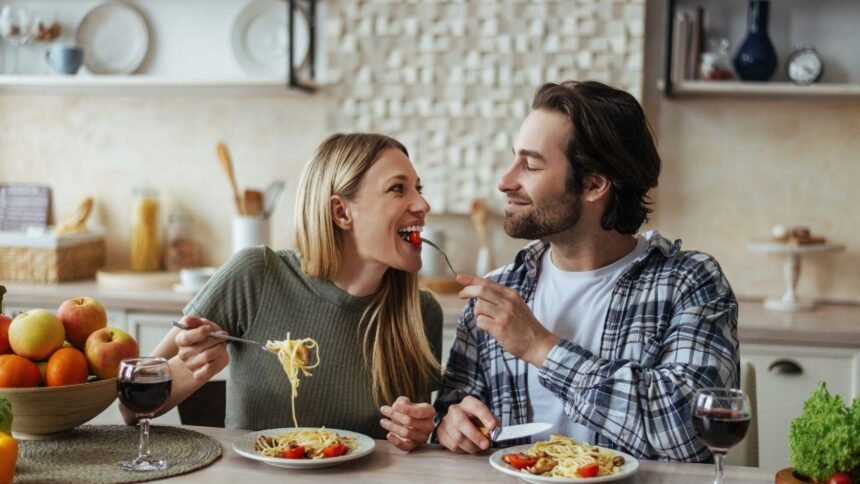 Amor na cozinha: 10 pratos baratos para surpreender quem você ama
