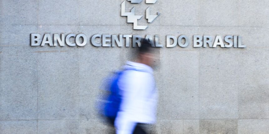 Banco Central prevê crescimento de 2% para o PIB em 2026