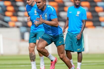 Brasil fecha preparação para duelo contra Japão, 1º mata-mata da Copa