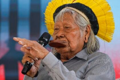 Cacique Raoni volta a ser internado no Mato Grosso, em estado grave