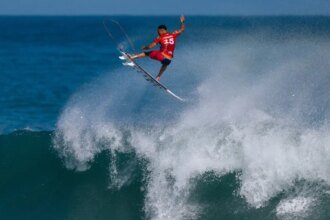 Com 4 surfistas, Brasil segue na briga pela etapa de Saquarema