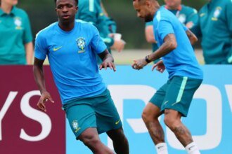 Com dúvida na direita, Brasil encerra preparação para encarar Escócia