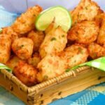 Bolinho de arroz, mandioca frita e pastel estão entre os clássicos que levam o clima de boteco para dentro de casa