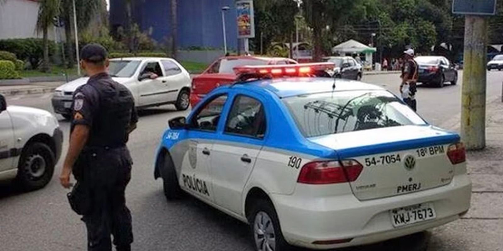 Em cinco dias, dois PMs do Rio morrem com tiros de fuzil na cabeça