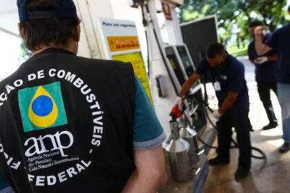 Em três meses, ANP fez 21 autuações por preço abusivo de combustível