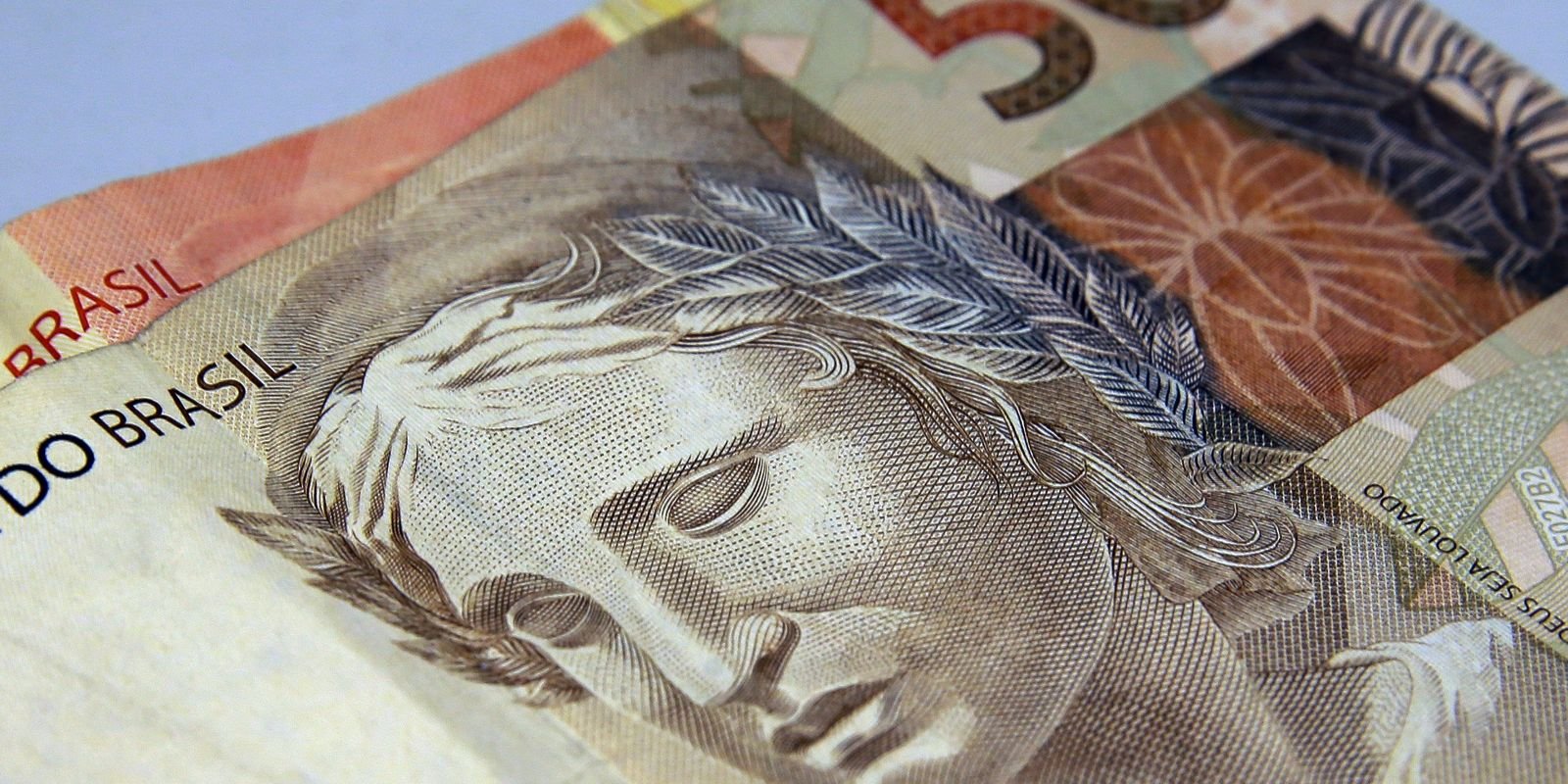 Gasto com pessoal supera teto da LRF na Paraíba e Rio Grande do Norte