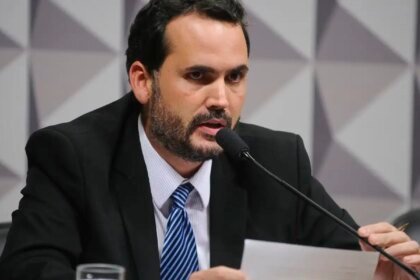 Governo avalia aumentar teto do MEI para R$ 140 mil, diz ministro