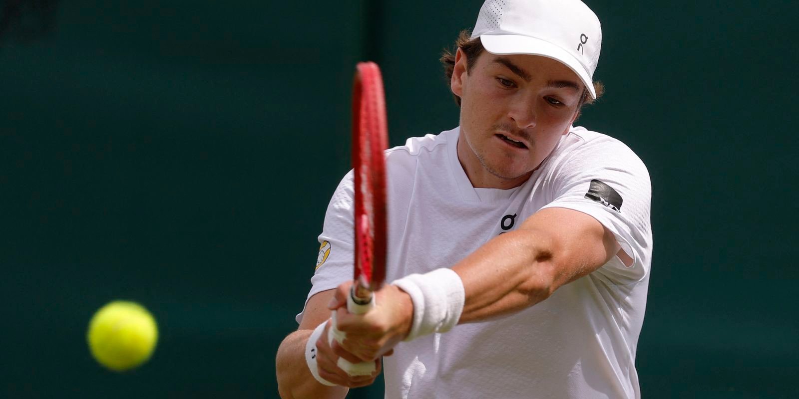 João Fonseca estreia em Wimbledon com 3 a 0 sobre Bautista Agut