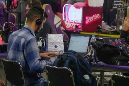Jovens ocupados são maioria, mas 6,2 milhões seguem como “nem-nem”