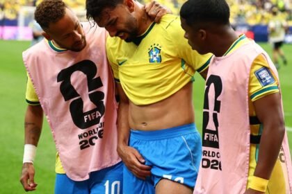Lucas Paquetá tem lesão na coxa confirmada, sem previsão de retorno