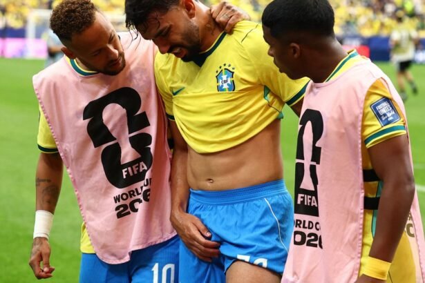 Lucas Paquetá tem lesão na coxa confirmada, sem previsão de retorno
