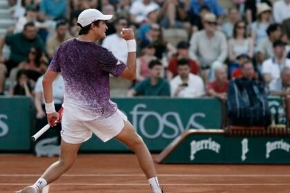 Mensik derruba João Fonseca nas quartas em Roland Garros: 3 a 0