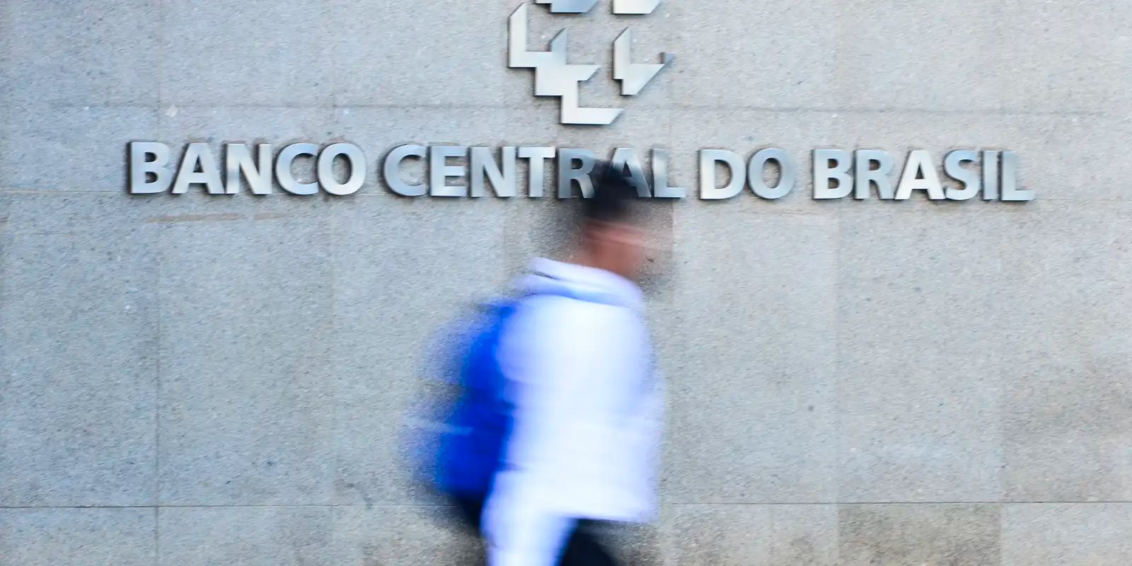 Mercado financeiro eleva previsão da inflação para 5,09% este ano