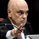 Moraes pede parecer da PGR sobre apreensão de arma de Bolsonaro