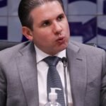 Motta convoca reunião de líderes para votar PL do fim da escala 6x1