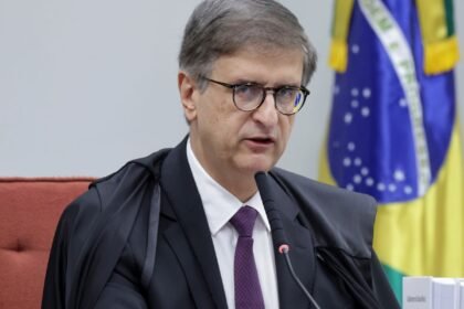 PGR se manifesta contra revisão da condenação de Bolsonaro