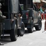 Polícia faz ação para cumprir 56 mandados de prisão na Maré, no Rio