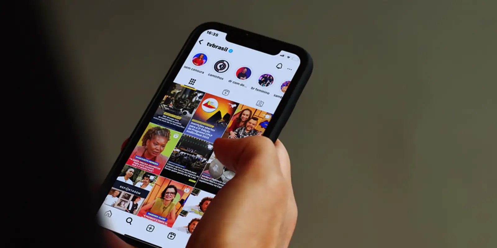 Redes sociais causam polarização e isolamento político em jovens