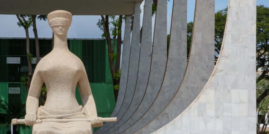 STF mantém fim da aposentadoria compulsória para juízes condenados
