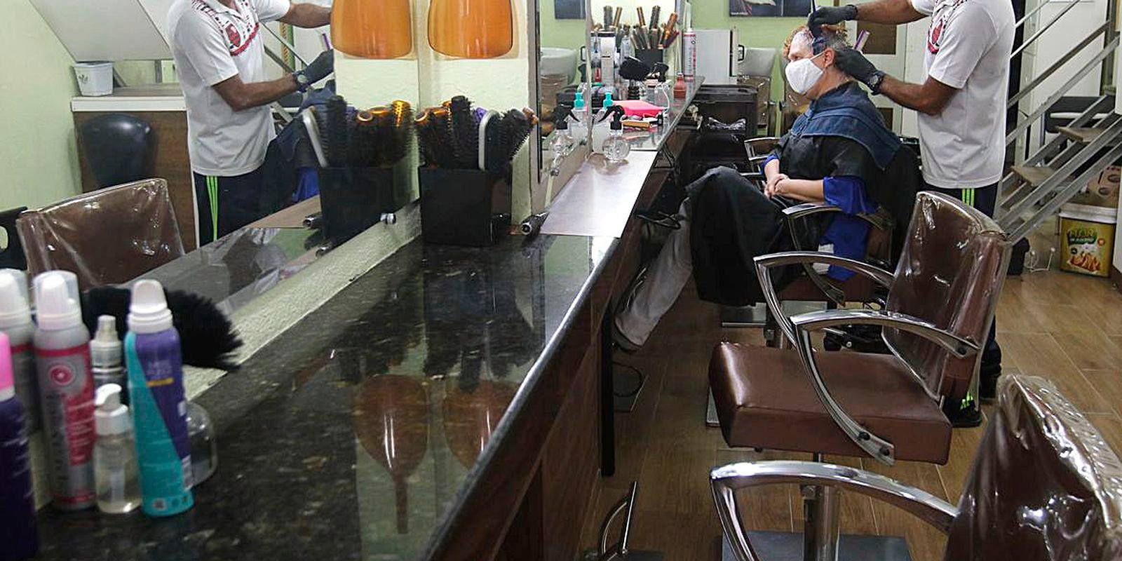 Setor de serviços cresce 1,2% em abril, primeira alta em seis meses
