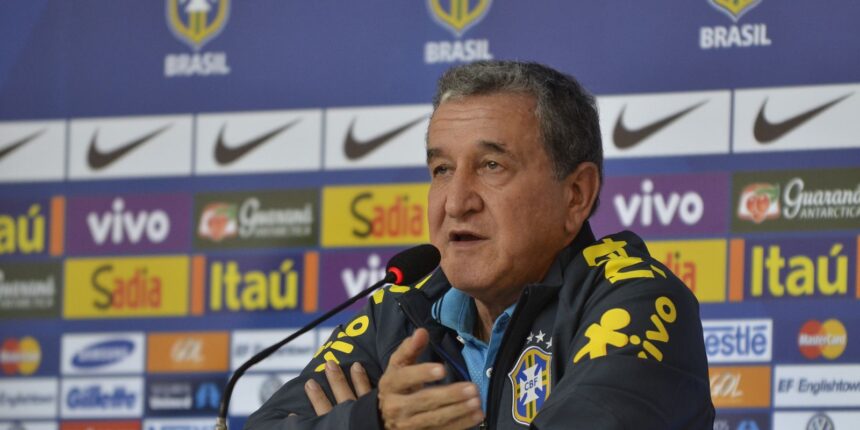 Técnico do tetra, Parreira apresenta melhora, mas permanece na UTI
