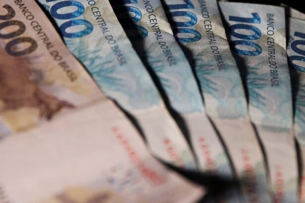 União paga R$ 834,8 milhões em dívidas de estados e municípios em maio