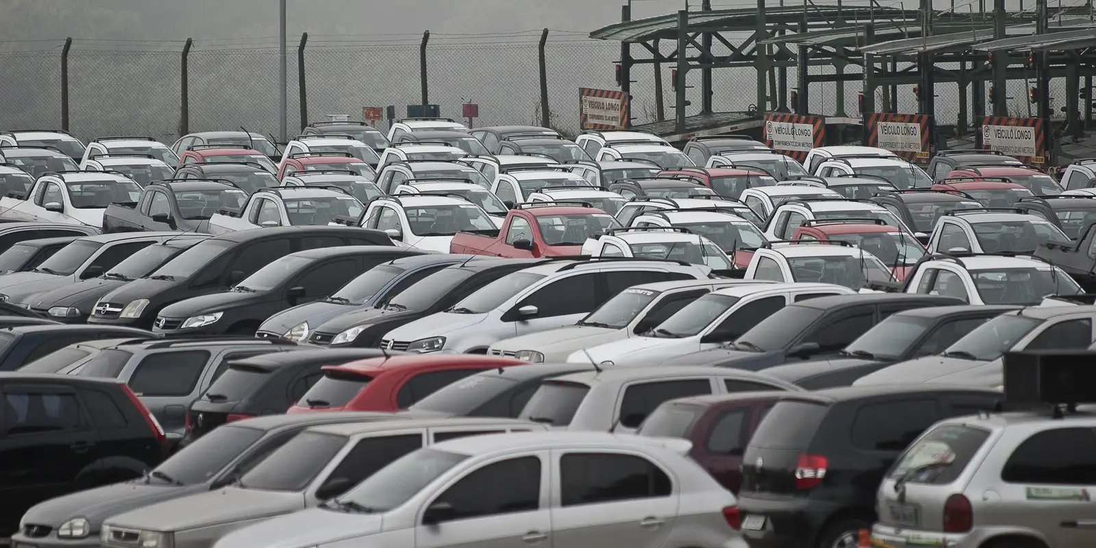 Venda de veículos novos no país sobe 15% até maio