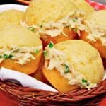 7 receitas com frango desfiado para variar o cardápio da semana