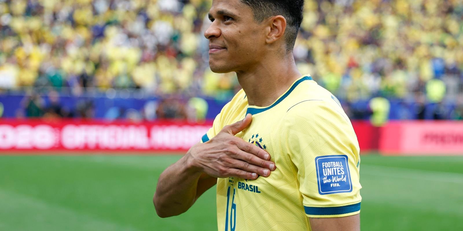 Douglas Santos traz vivência do ouro olímpico para buscar o hexa