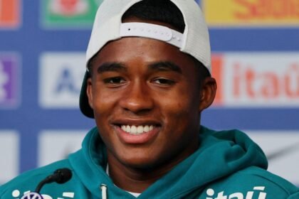 Endrick cita papo com veteranos e confiança em Ancelotti: "iluminado"