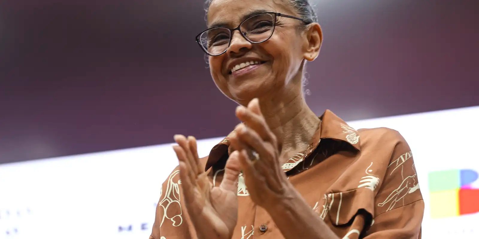 Marina Silva recebe maior condecoração da França em Brasília