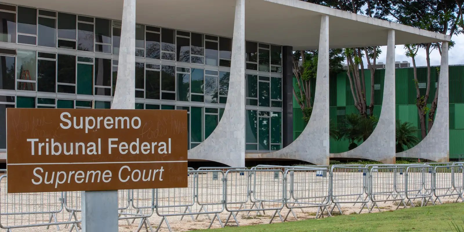 Moraes marca para 28 de julho depoimento de Flávio Bolsonaro à PF