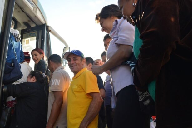 Rodoviários do Rio decidem suspender greve e ônibus voltam a circular