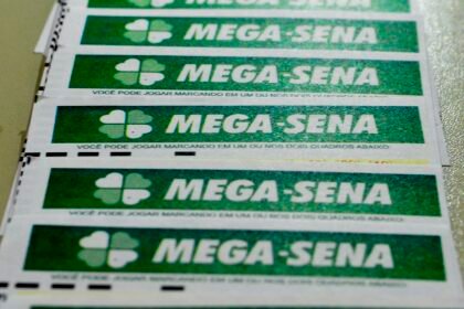 Veja os números da mega-sena sorteados neste sábado (4)