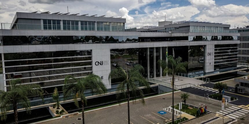 CNJ acaba com aposentadoria compulsória como punição máxima para juíz