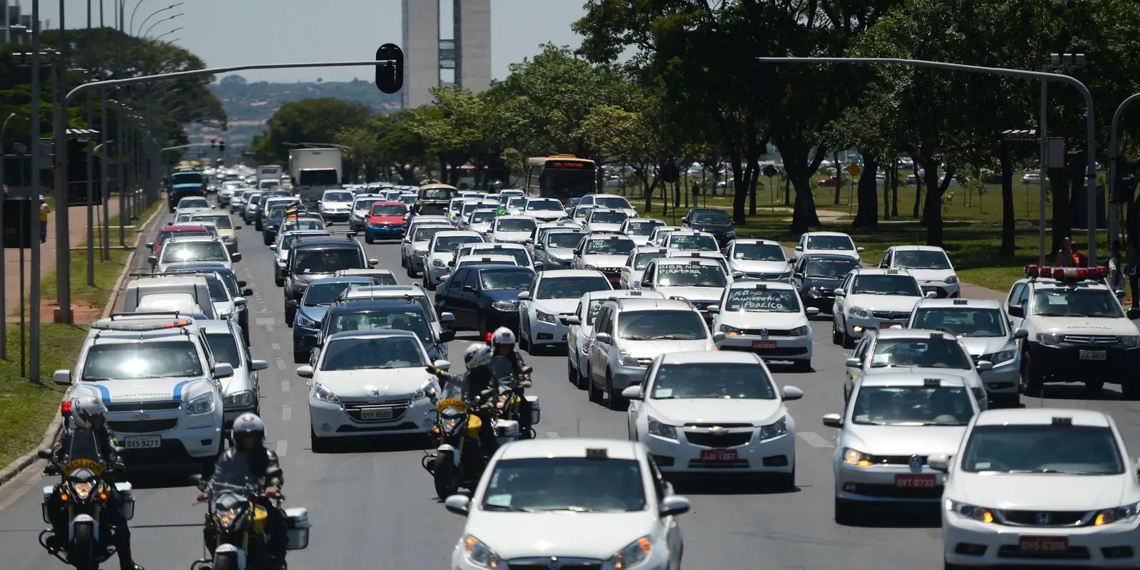 Crédito para carros de aplicativo tem teto elevado para R$ 200 mil