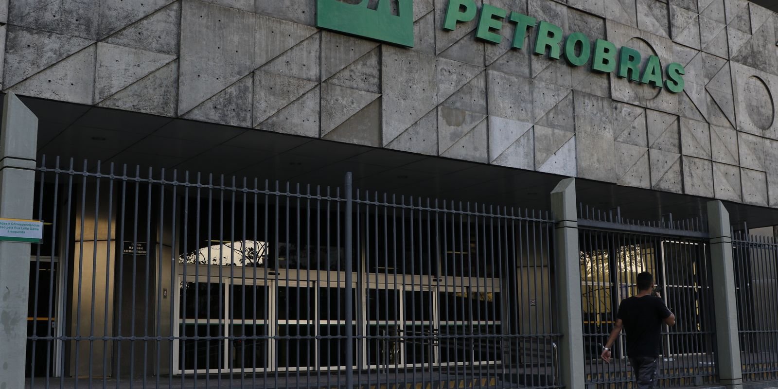 Petrobras negocia exploração em Gana para ampliar presença na África